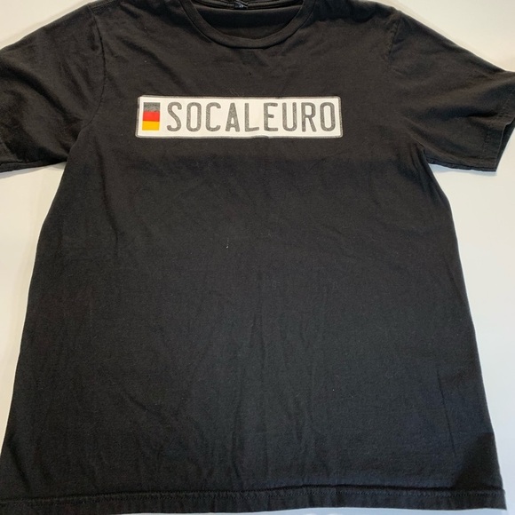 District Very Important Tee | SoCal Euro Black T-Shirt - Picture 3 of 8